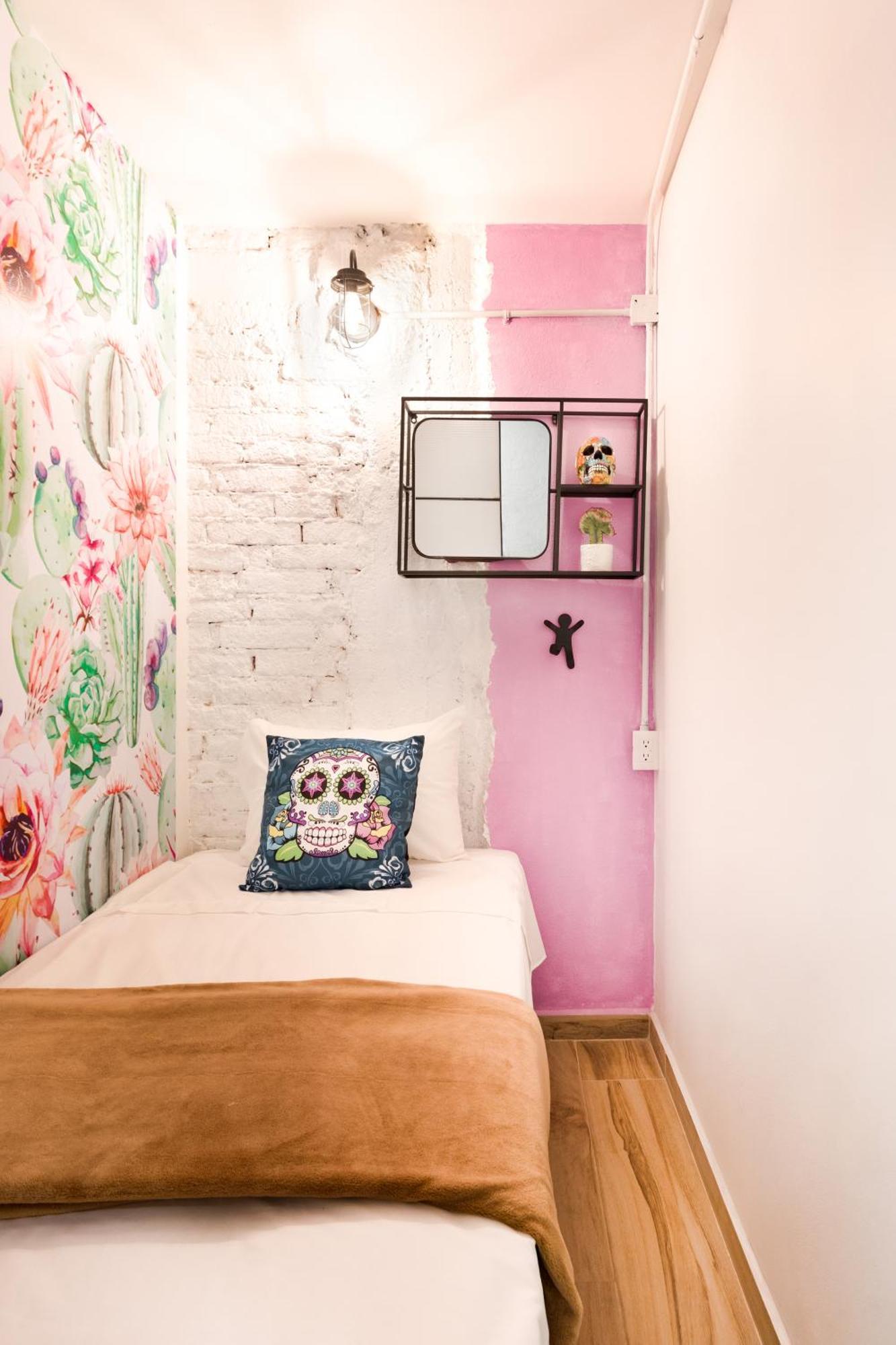 Casa Kanabri Hostal Boutique เม็กซิโกซิตี้ ภายนอก รูปภาพ